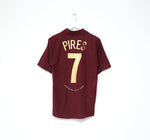 Pires 7 x Arsenal 2005/06 Home Classic Retro