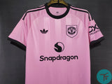 Manchester United Goalkeeper Pink T-shirt 25/26, Showroom Quality